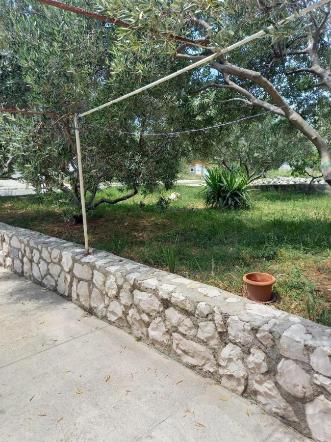 Apartmani Branka Rtina Luaran gambar