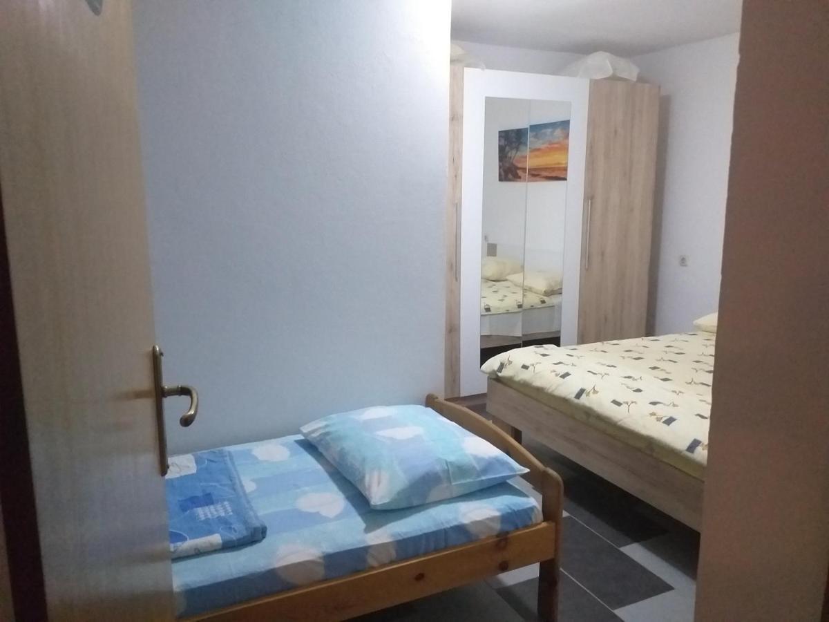 Apartmani Branka Rtina Luaran gambar
